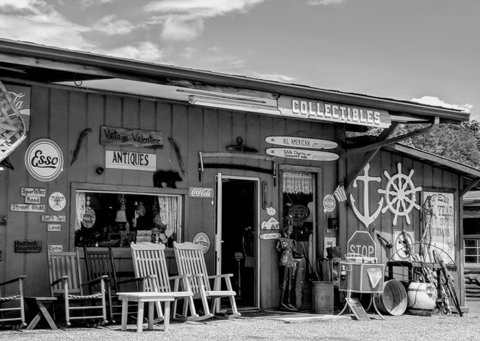 Decker’s Flea Market & Stone Co.