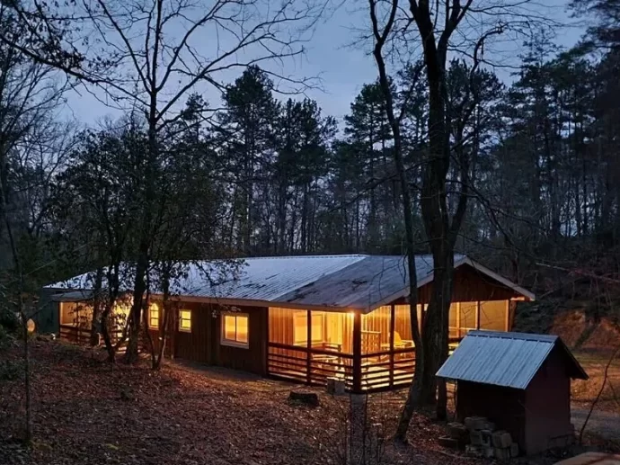 Rustic Ridge Cabin